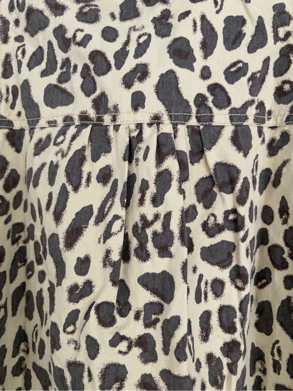 ❤️ Elegant entro Leopard-Print Sleeveless Button-Up Top - Beige & Black - Picture 8 of 8